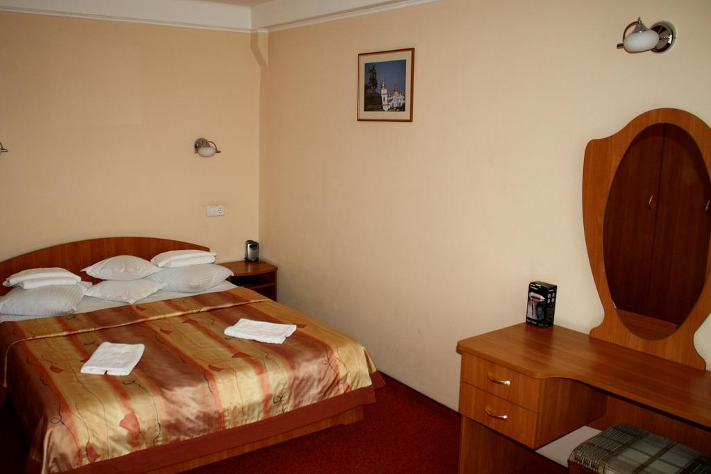 קייב Druzhba Service Hotel חדר תמונה