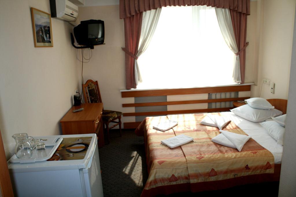 קייב Druzhba Service Hotel מראה חיצוני תמונה
